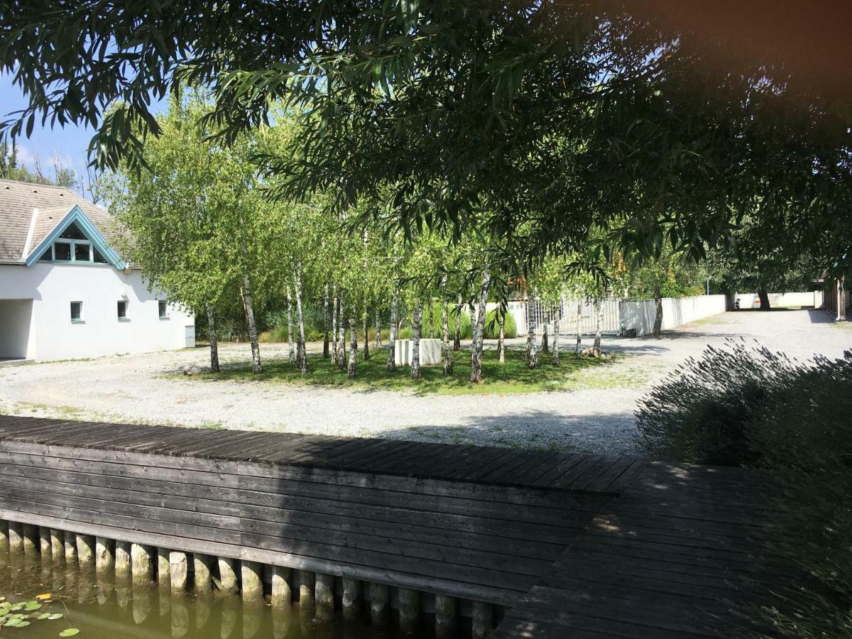 Bootshaus Am See Neusiedl am See Buitenkant foto